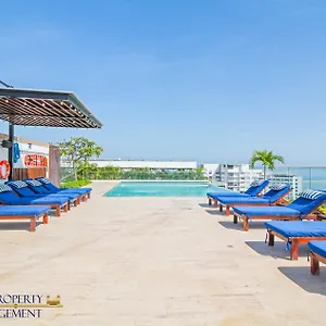 martinique-ocean-view-private-jacuzzi-apartment.cartagena-hotels.org/
